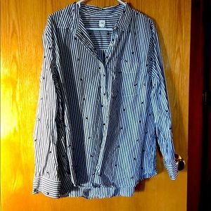 Button up stripped shirt with embroidered flowers